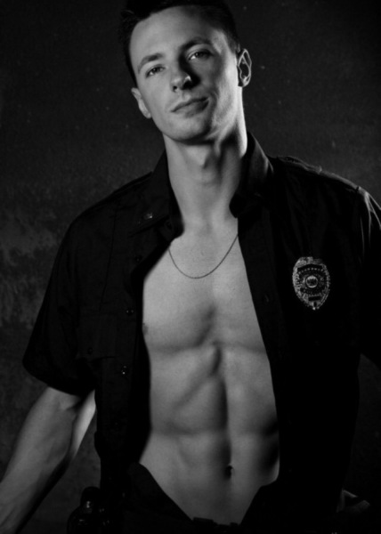 paris-is-a-male-stripper-in-Las-Vegas