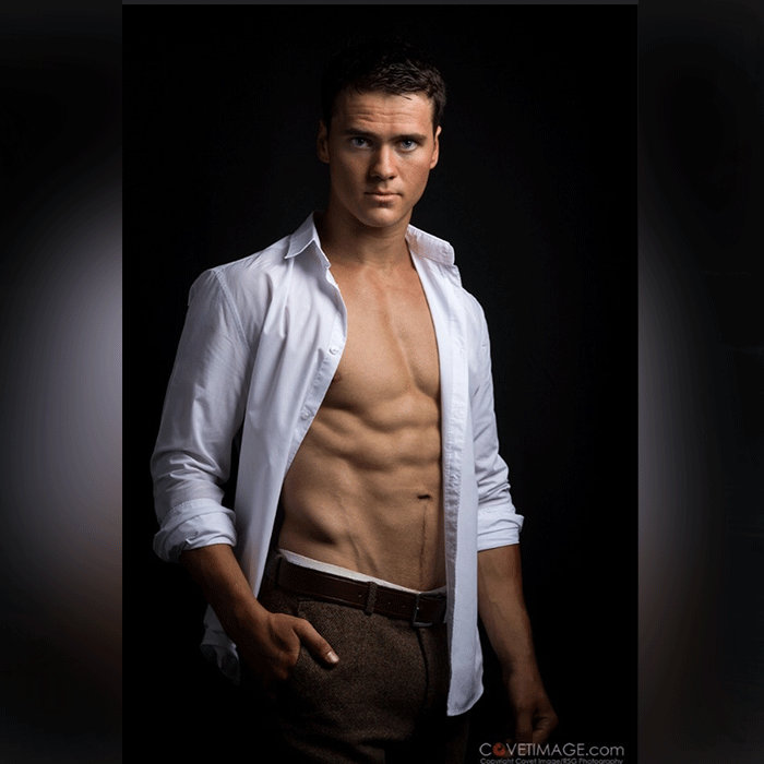 Sean is a male stripper in Las Vegas (1)