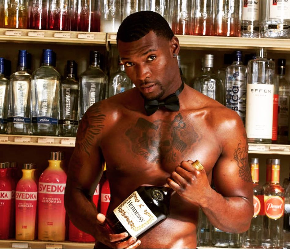 mr good bar is a male stripper in Las Vegas (1)