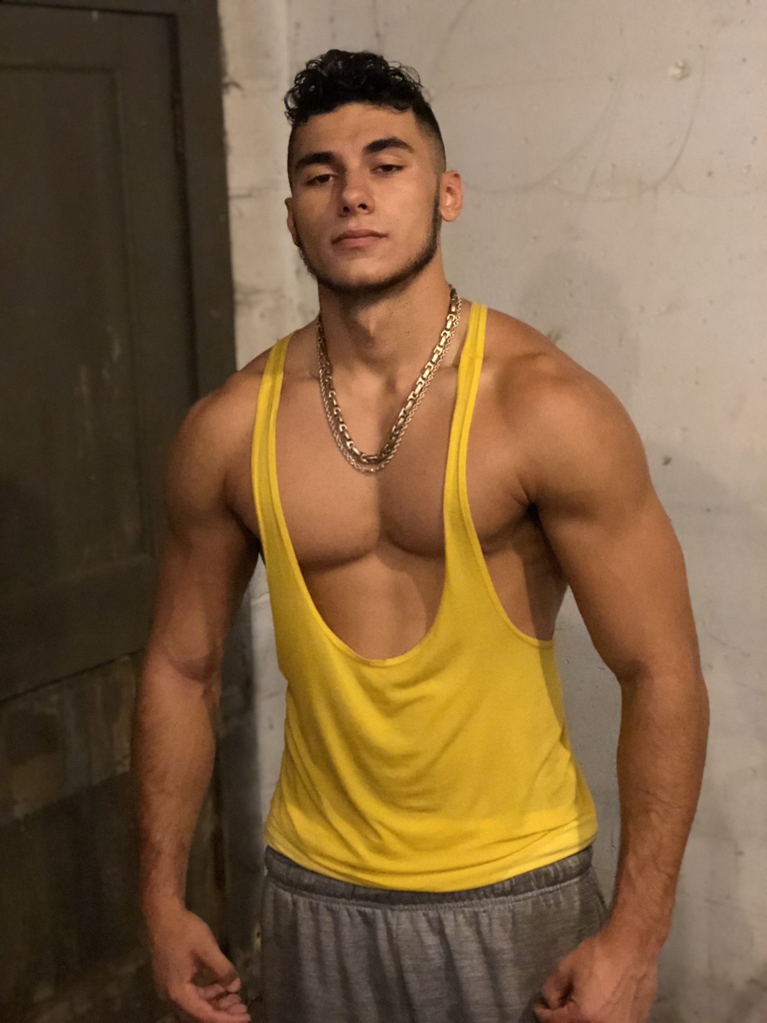 randy is a male stripper in Las Vegas (1)